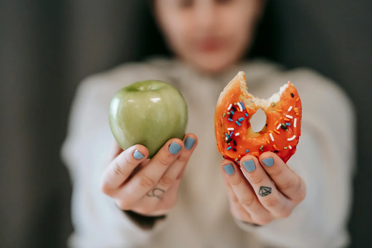 Comparison between ultra-processed packaged foods and whole natural foods